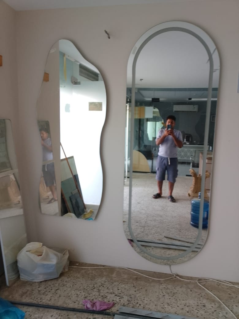 زجاج سكريت الرياض