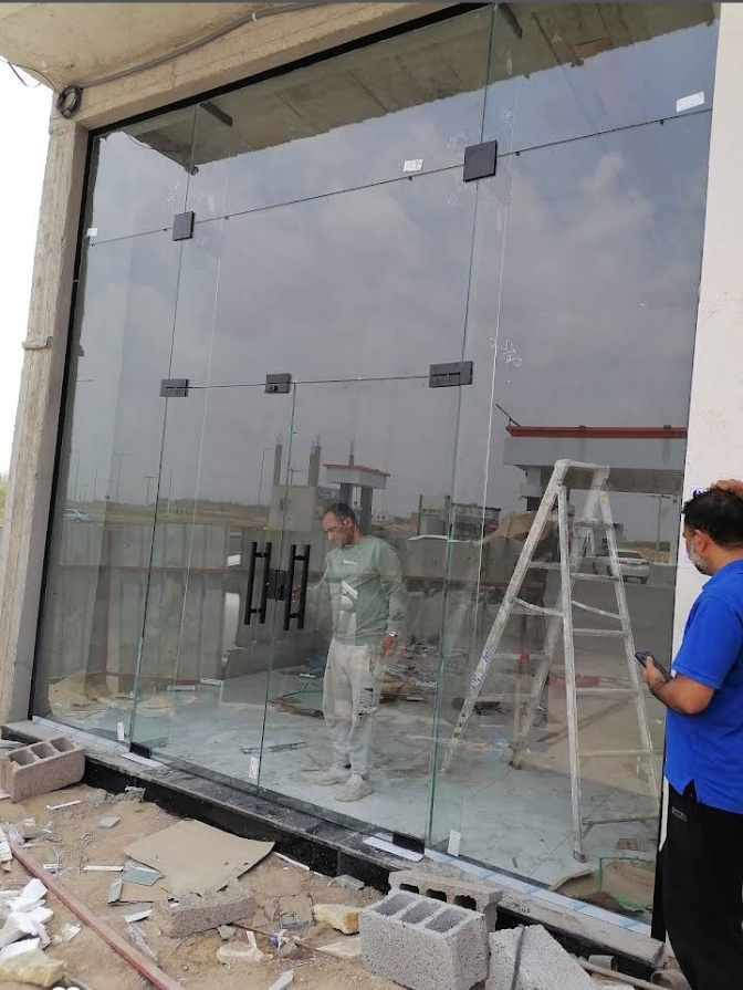 زجاج سكريت الرياض