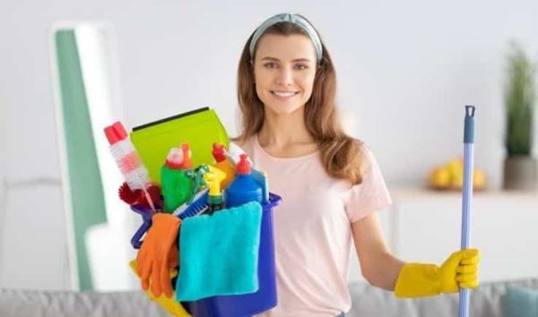 عاملات بالشهر الرياض
