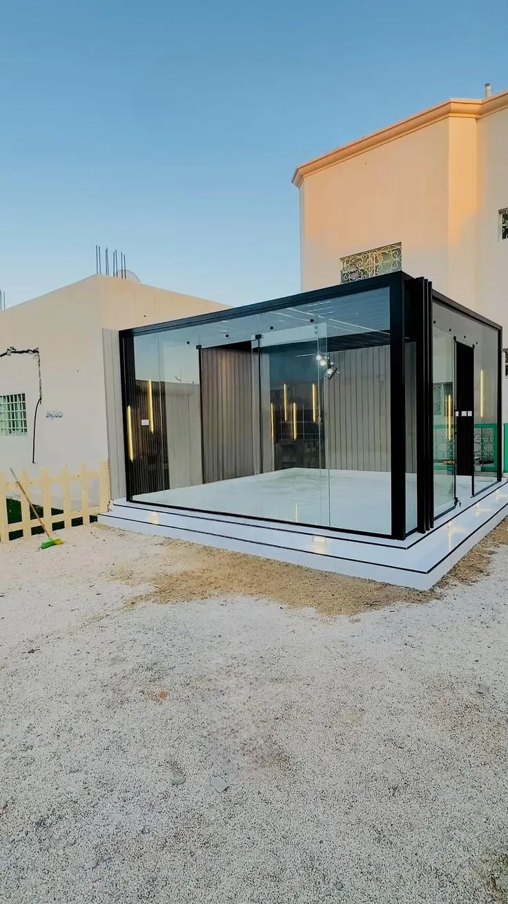 معلم زجاج مكة